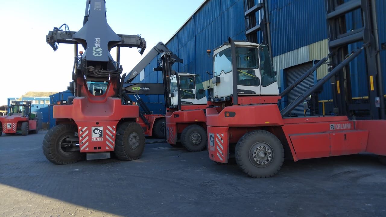 Dry Bulk Loading of Vessel - Minerals and Ore